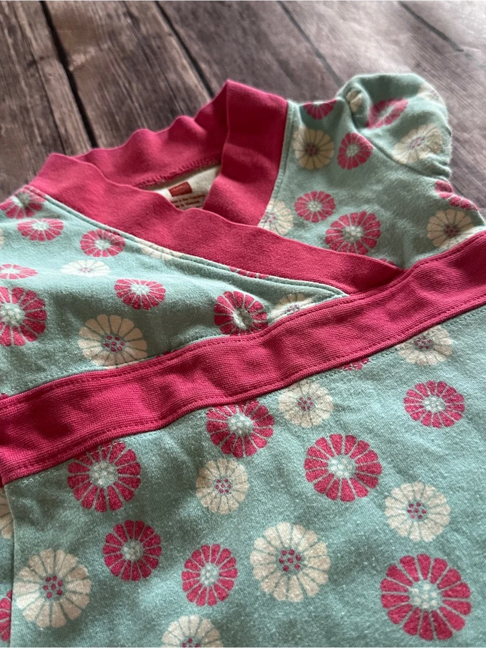 Tea floral aqua dress fair fade pilling 12/18